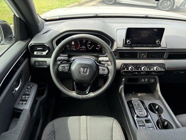 new 2025 Honda Pilot car, priced at $43,205