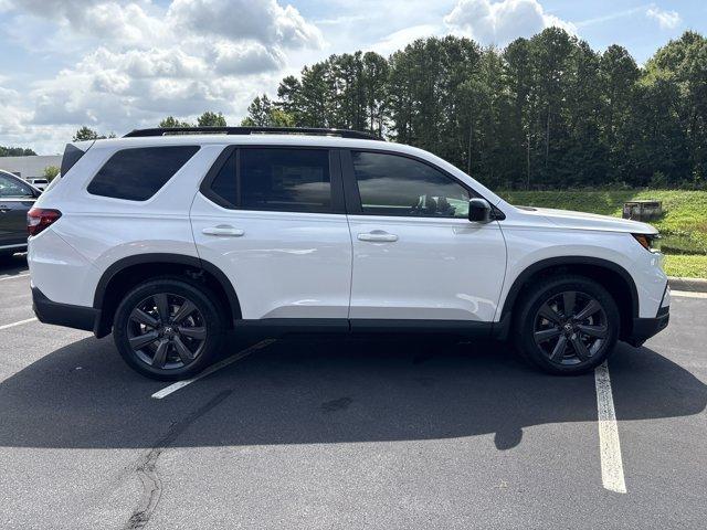 new 2025 Honda Pilot car, priced at $43,205