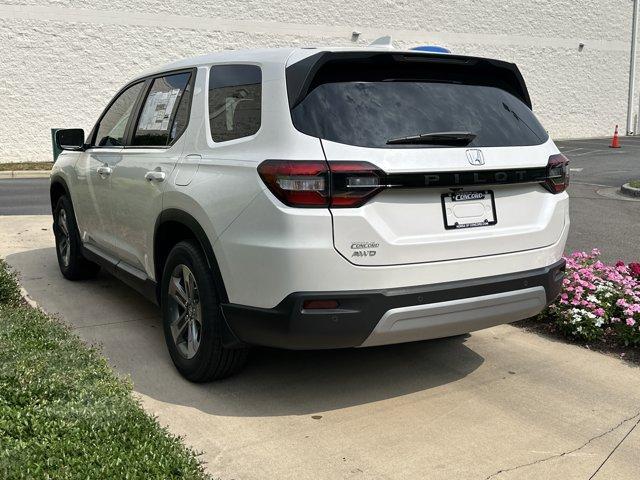 new 2025 Honda Pilot car, priced at $47,235