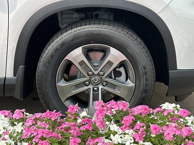 new 2025 Honda Pilot car, priced at $47,235