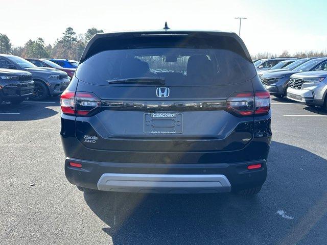 new 2025 Honda Pilot car, priced at $48,745