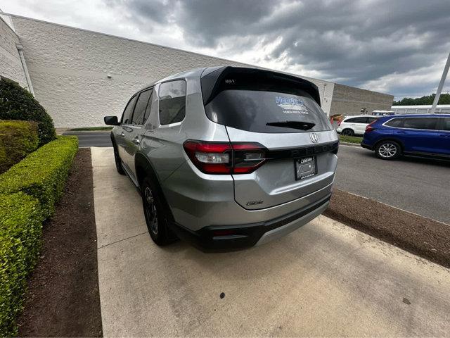 used 2025 Honda Pilot car, priced at $44,282