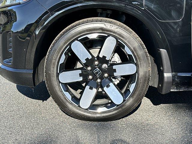 new 2025 Honda Prologue car, priced at $57,850