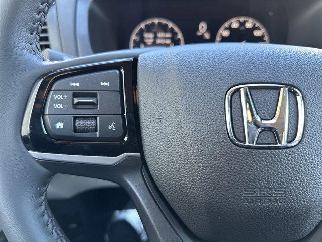 used 2025 Honda Odyssey car, priced at $44,582