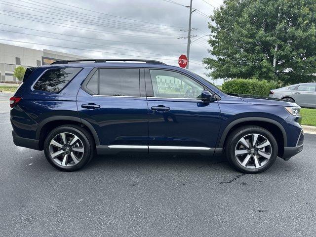 new 2025 Honda Pilot car, priced at $48,670