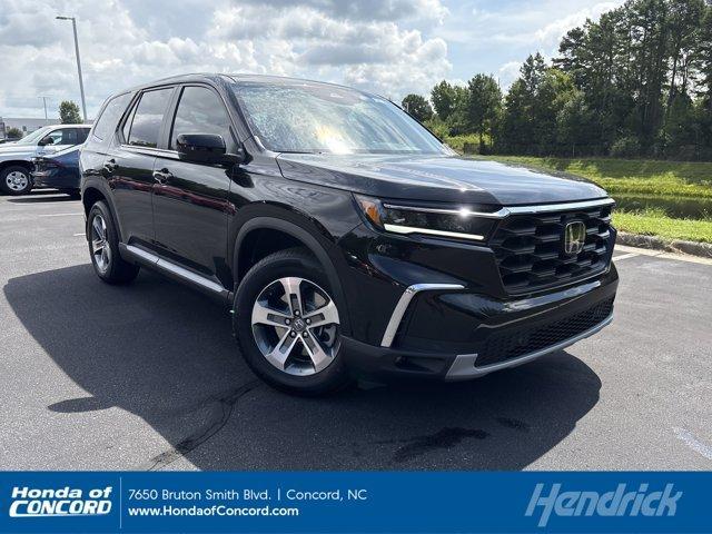 new 2025 Honda Pilot car, priced at $46,050