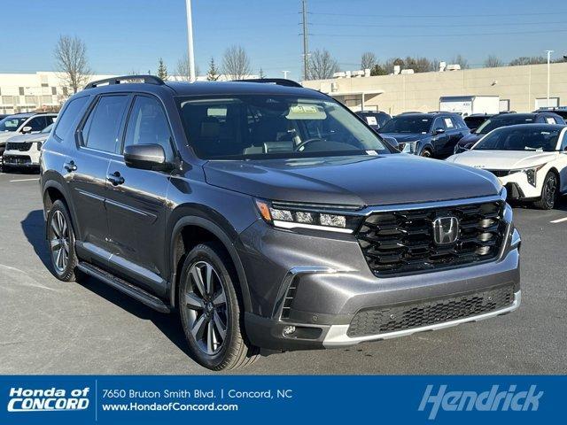 new 2025 Honda Pilot car, priced at $47,950