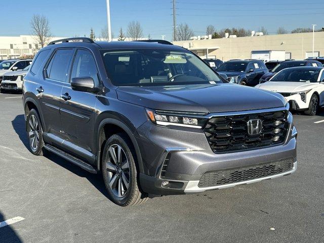 new 2025 Honda Pilot car, priced at $47,950