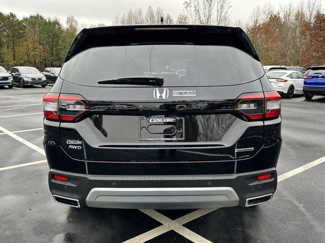 new 2025 Honda Pilot car, priced at $49,995