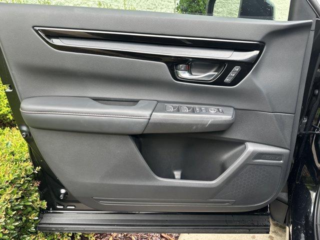used 2025 Honda CR-V Hybrid car, priced at $39,982