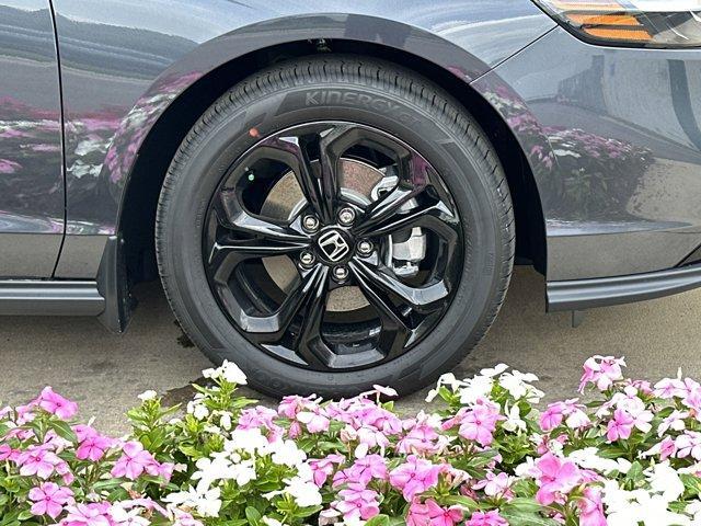 new 2025 Honda Accord car, priced at $30,960