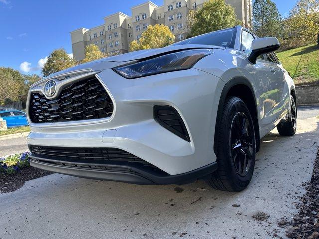 used 2023 Toyota Highlander car, priced at $34,882