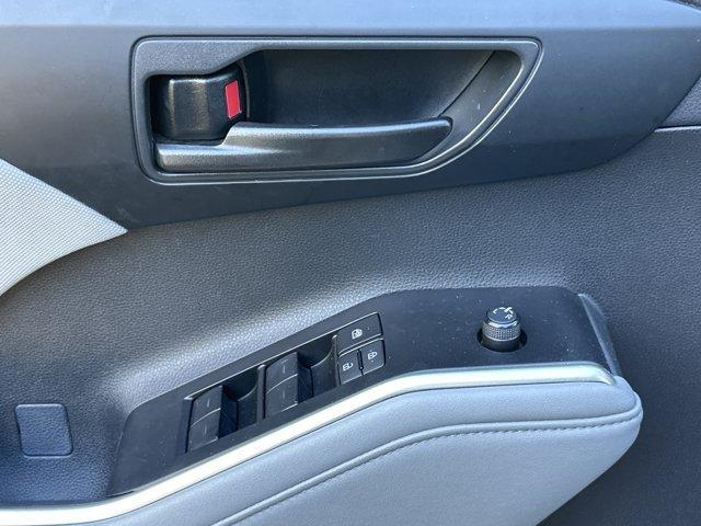 used 2023 Toyota Highlander car, priced at $34,882