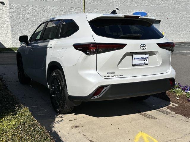 used 2023 Toyota Highlander car, priced at $34,882