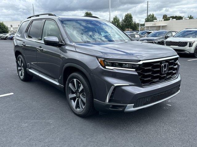 new 2025 Honda Pilot car, priced at $49,695