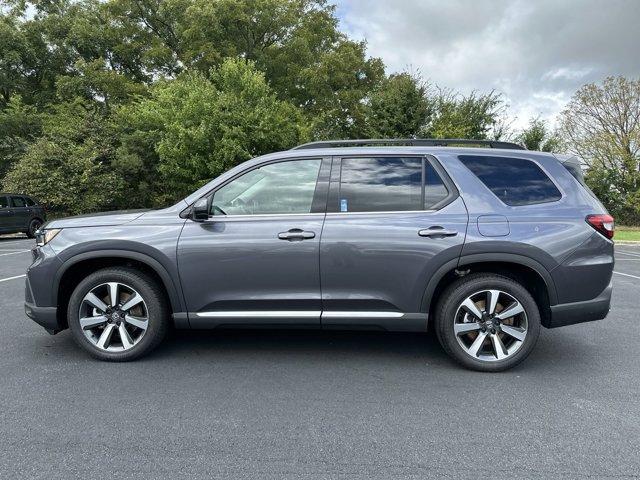 new 2025 Honda Pilot car, priced at $49,695