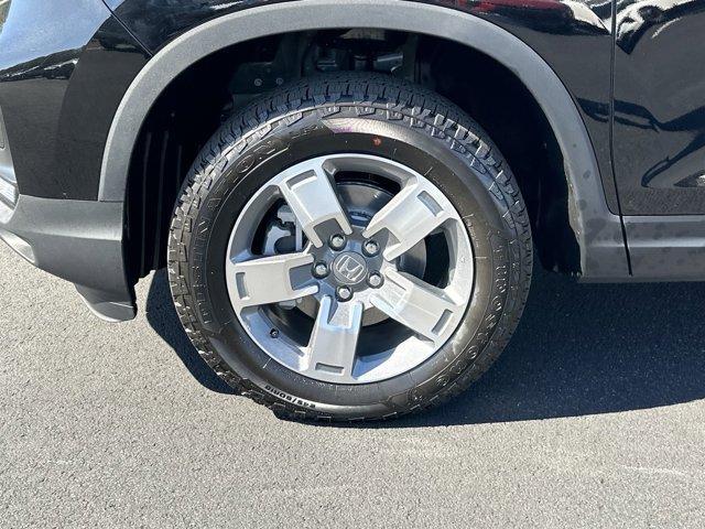 new 2025 Honda Ridgeline car, priced at $42,625