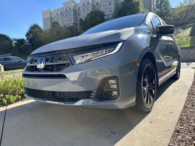 new 2025 Honda Odyssey car, priced at $43,920