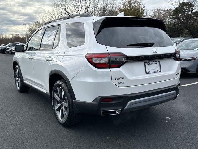 new 2025 Honda Pilot car, priced at $50,450