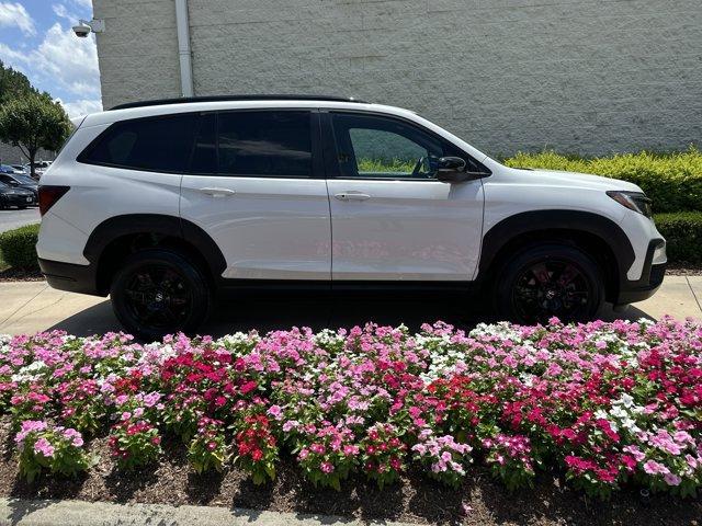 used 2022 Honda Pilot car, priced at $35,382