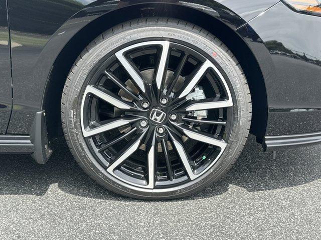 new 2025 Honda Accord Hybrid car, priced at $39,700
