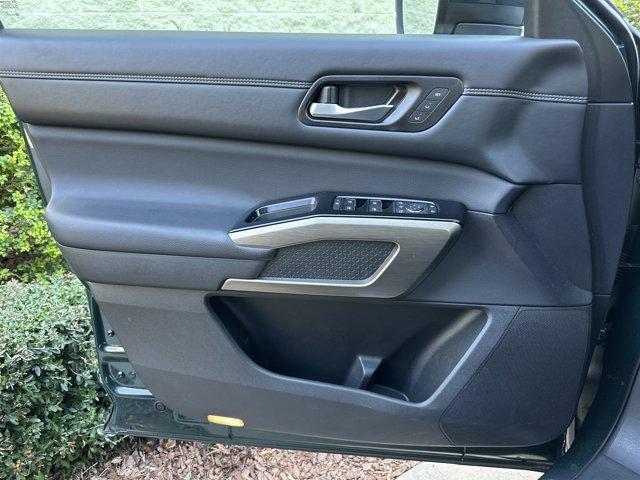 used 2022 Nissan Pathfinder car, priced at $33,282