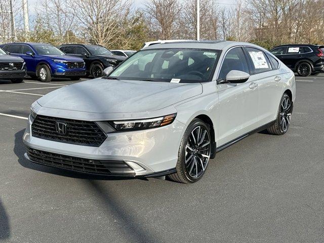 new 2025 Honda Accord Hybrid car, priced at $40,100