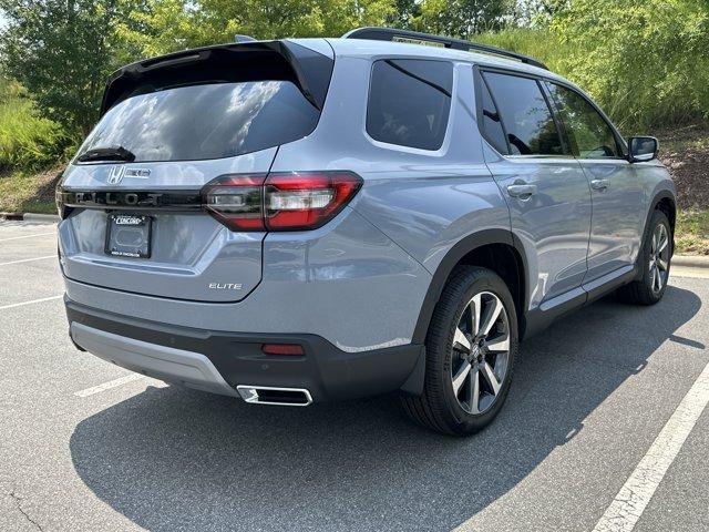 new 2025 Honda Pilot car, priced at $53,985