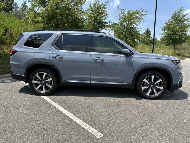 new 2025 Honda Pilot car, priced at $53,985
