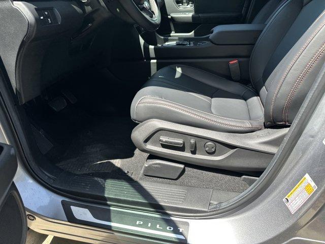 used 2025 Honda Pilot car, priced at $49,482