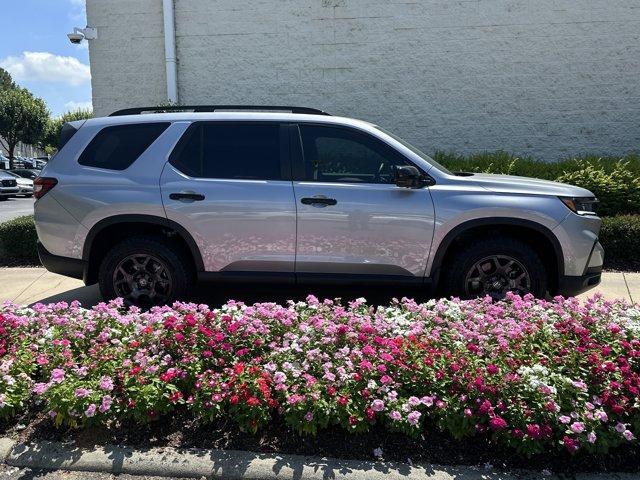 used 2025 Honda Pilot car, priced at $49,482