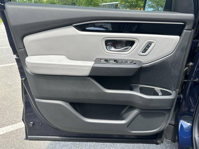 new 2025 Honda Pilot car, priced at $49,780