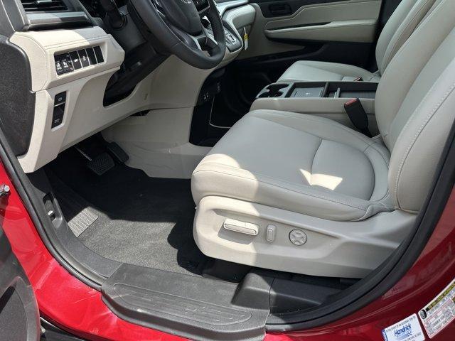 new 2025 Honda Odyssey car, priced at $42,125