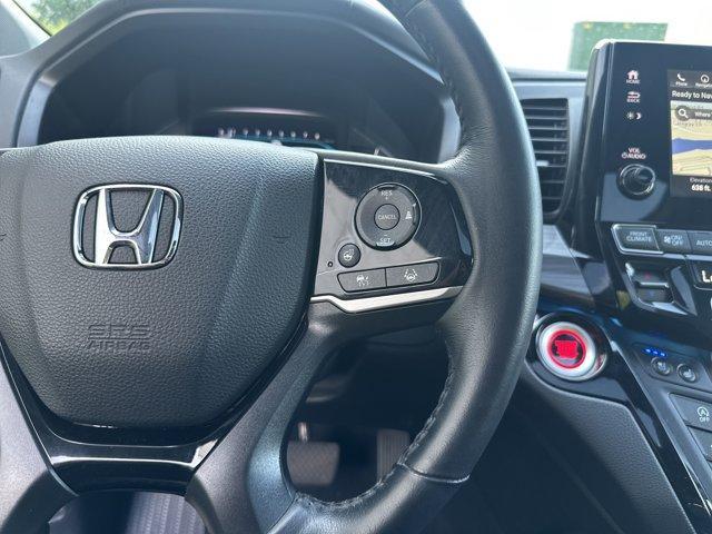 used 2023 Honda Odyssey car, priced at $42,982