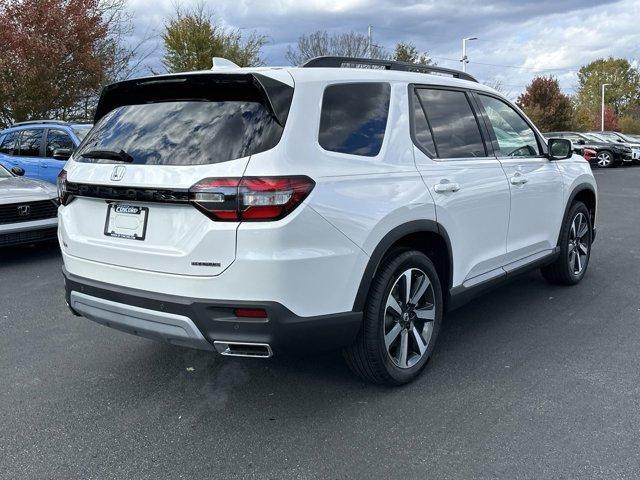 new 2025 Honda Pilot car, priced at $49,080