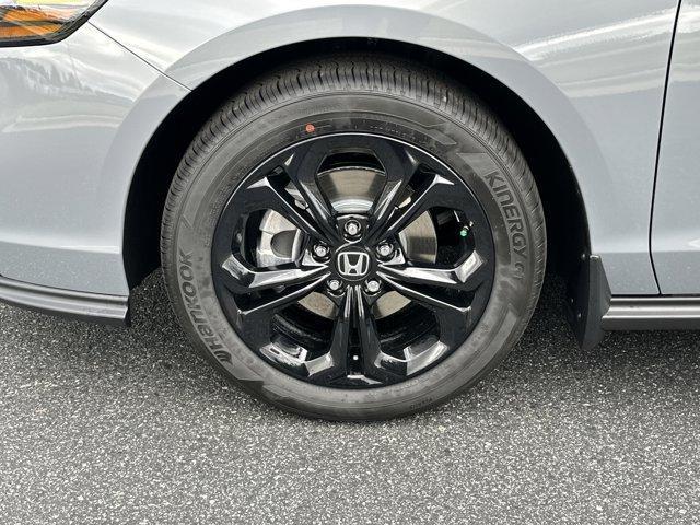 new 2025 Honda Accord car, priced at $31,460