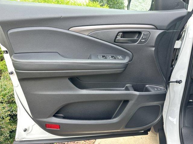 used 2022 Honda Passport car, priced at $28,282