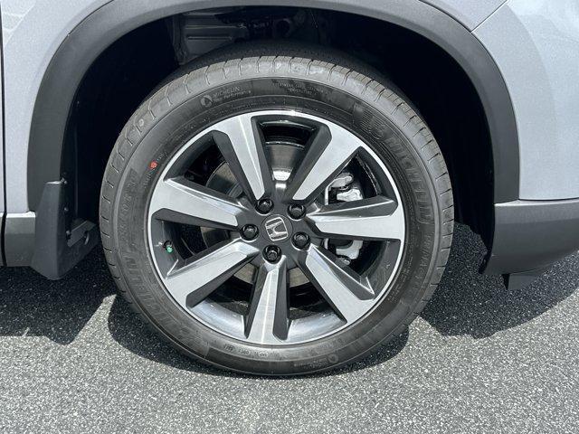 new 2025 Honda Pilot car, priced at $46,950