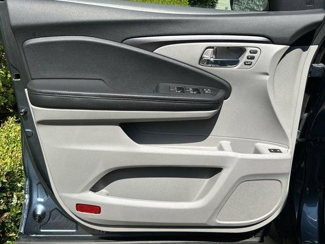 used 2022 Honda Pilot car, priced at $33,582