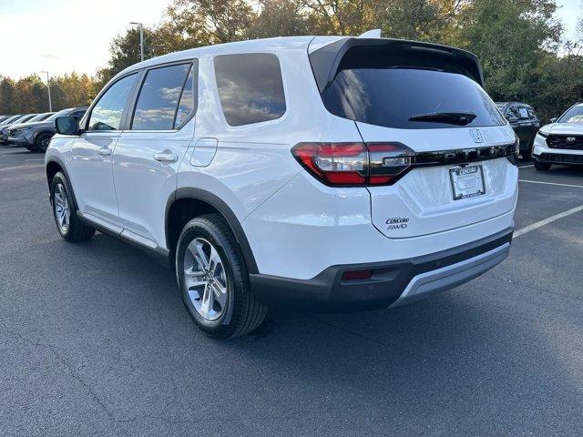 new 2025 Honda Pilot car, priced at $46,450