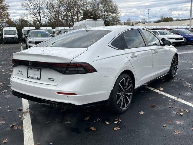 new 2025 Honda Accord Hybrid car, priced at $40,100