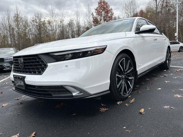 new 2025 Honda Accord Hybrid car, priced at $40,100