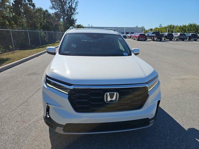 new 2025 Honda Pilot car, priced at $49,505