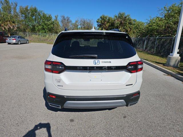 new 2025 Honda Pilot car, priced at $49,505