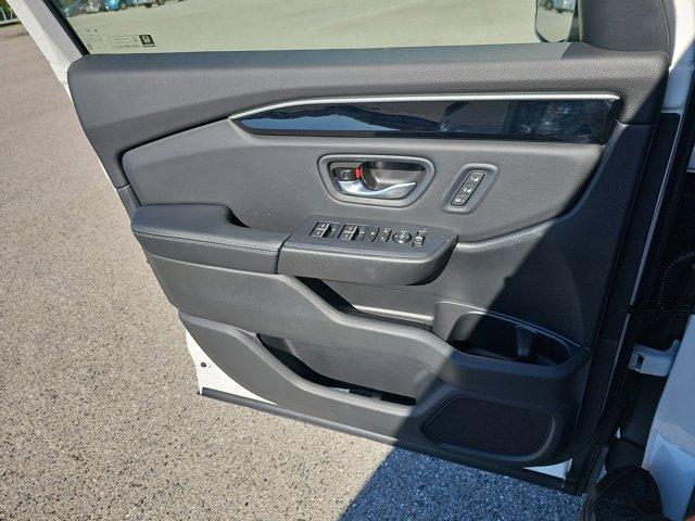 new 2025 Honda Pilot car, priced at $49,505