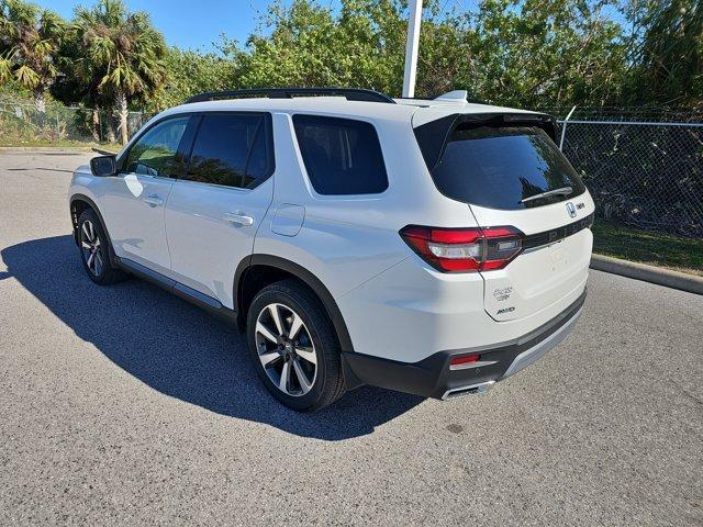 new 2025 Honda Pilot car, priced at $49,505