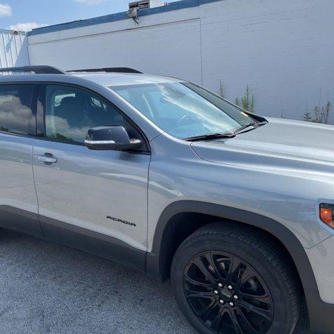 used 2023 GMC Acadia car, priced at $32,381