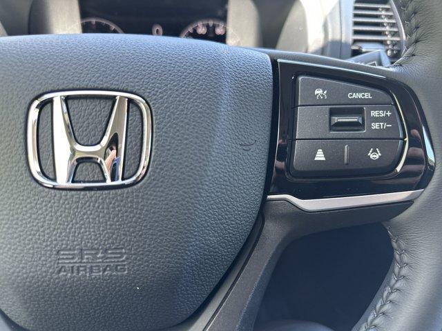 used 2025 Honda Odyssey car, priced at $43,882