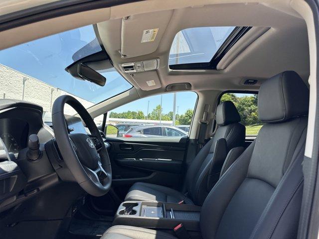 used 2025 Honda Odyssey car, priced at $43,882