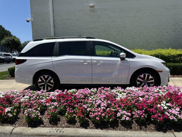 used 2025 Honda Odyssey car, priced at $43,882